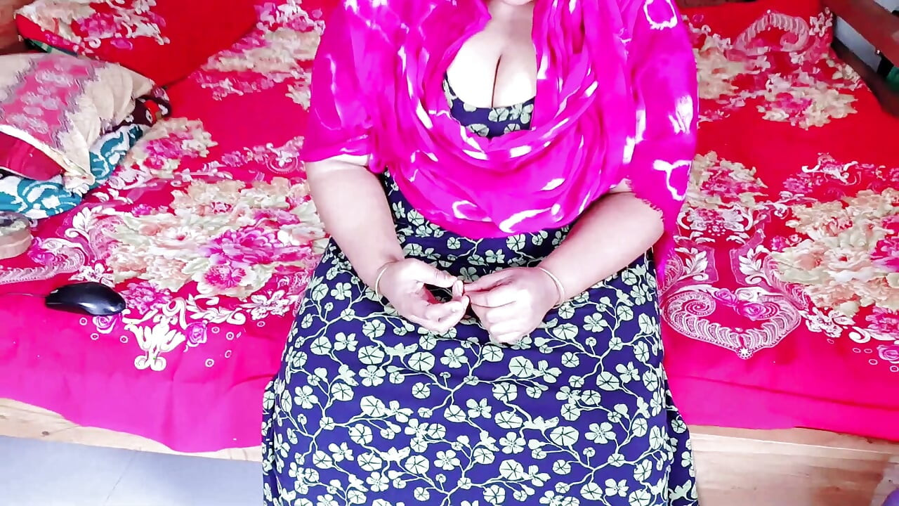 Morjenabb _Bengali ehefrau arbeitet sehr hart, also habe ich ihr ein bisschen fickspaß gegeben. desi xxx