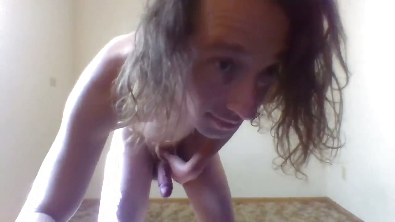 Transgirl chỉ cách sử dụng vòng tình dục đôi: mặc & mẹo