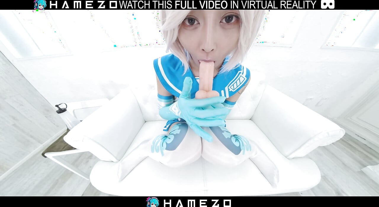 Stunning Japanese babe Sora Suda is moaning while cumming,in VR.