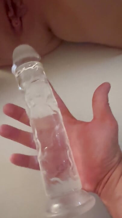 Wielki Dildo w dupie i DP