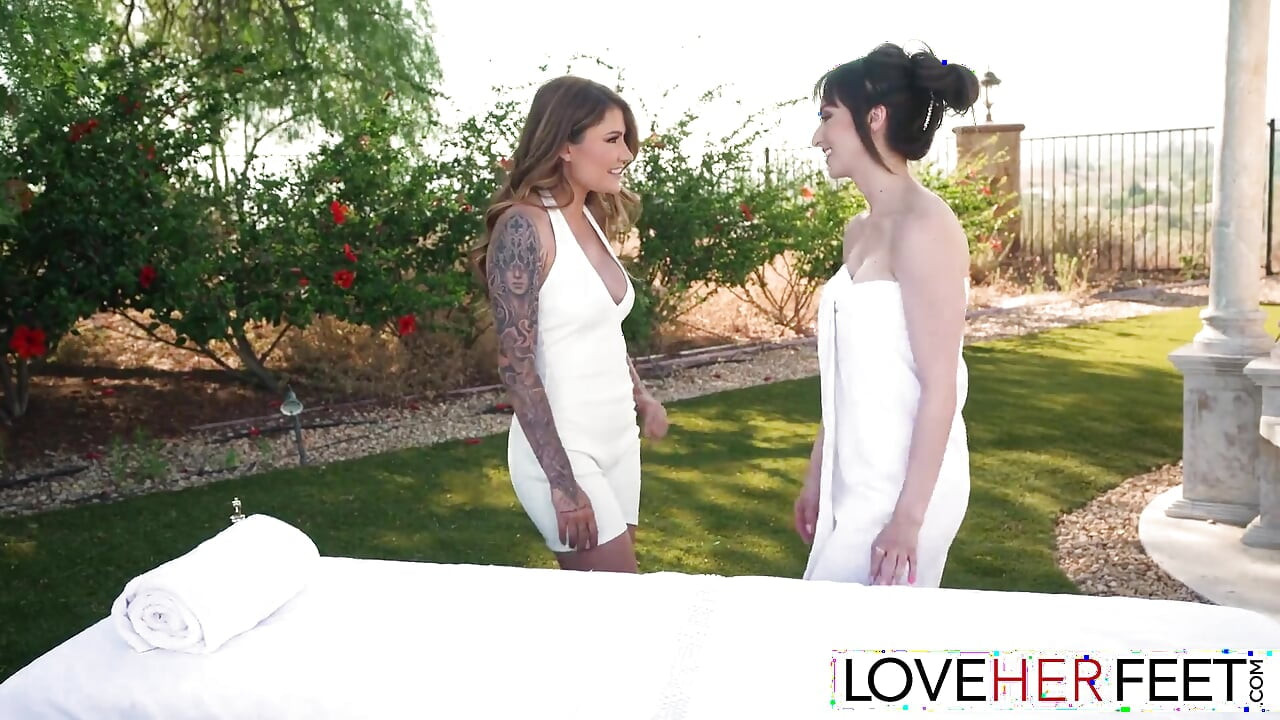 Lesbians Adria Rae And Lexi Luna Worshipping Each Other Bodies