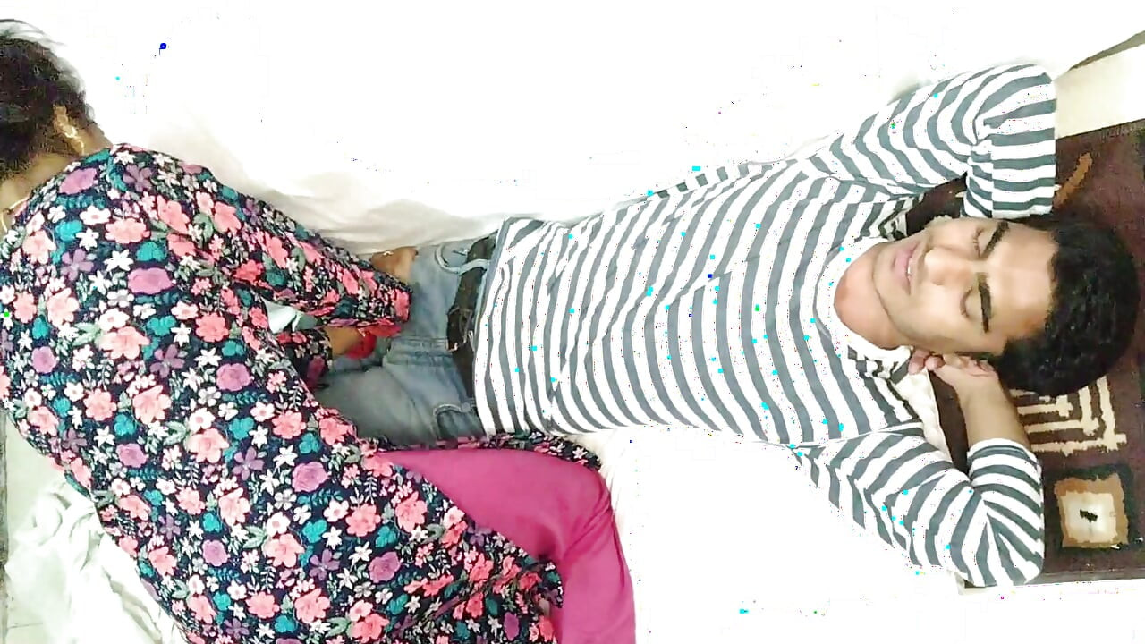 Jija ne jawan saali ko birthday gift me apna land de diya