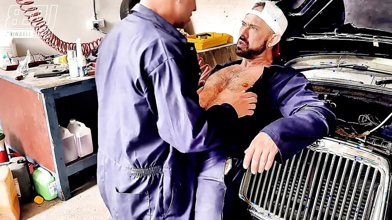 Mechanic Zak Gives Beau a Full Bareback Workshop Workover