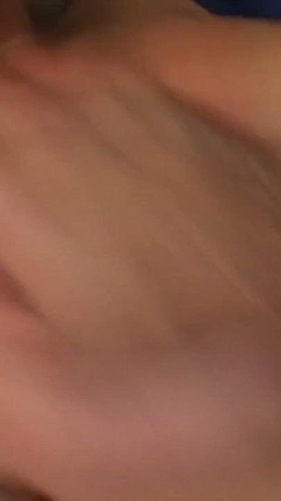 Blondes Tittenmonster braucht es hart | Clip 2