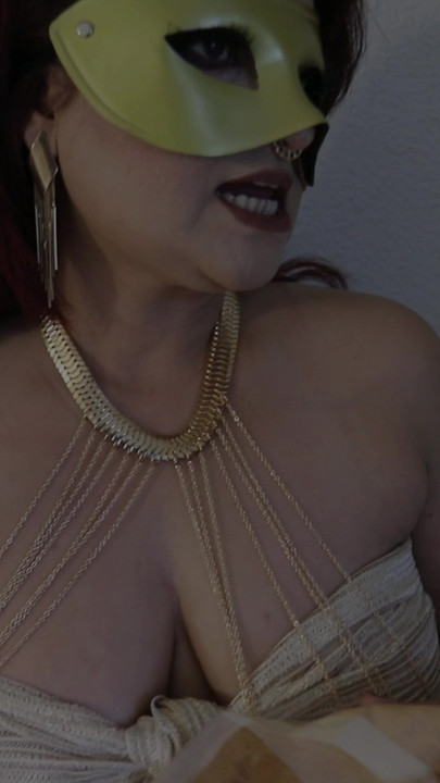 Busty Muslim MILF Indian