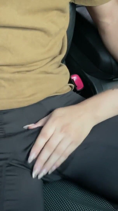 我喜欢 Uber 的服务，就用我的身体说服他收下 | Clip 1