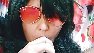 Slut Wife Blowjob closeup with sunglasses