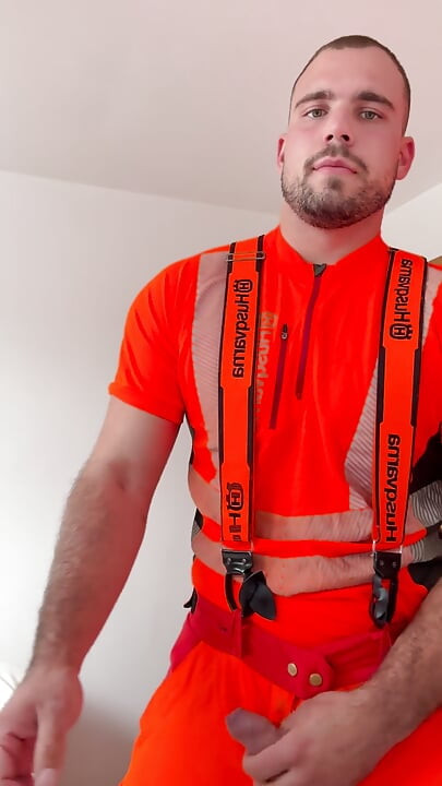 Lumberjack in Hivis Jerks His Huge Cock and Muscle Worship