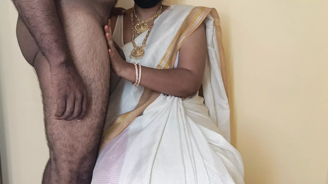 Cheating mallu aunty hot romance pussy licking hot viral video 2