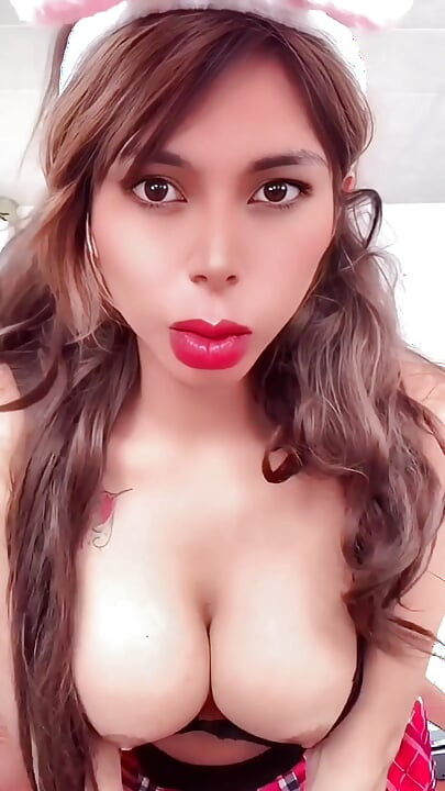 This Guy Made Me Enjoy Himself While He Penetrated Me and Told Me That He Wanted to Achieve Lust by Having Fun with Me