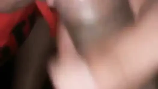 Istri bosku nyepong kontolku