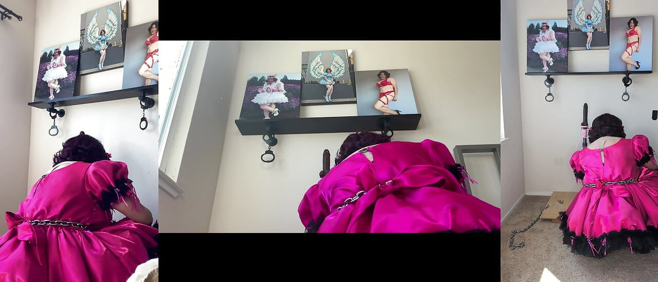 Ružičasta sissy sobarica Candy zaključana na svom stalku za dildo i jaše svoj štap