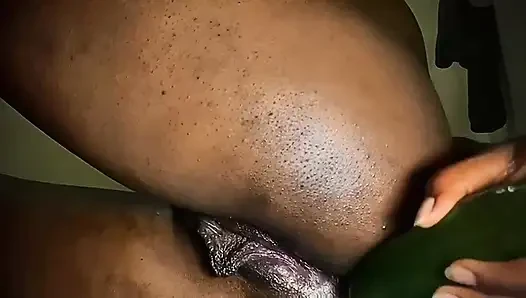I don't know why my pussy is always attracted by the cucumber