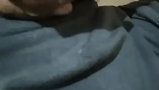 Yarağı yağla salla ve tekrar tekrar fışkırt