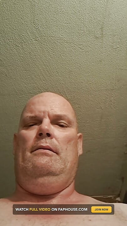 Who Feels Like a Basement Fuck with the Slut