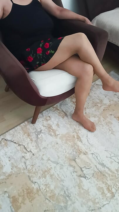 My mature stepmom in pantyhose after a long time