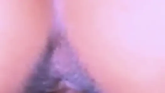 Açgözlü en iyi arkadaş en iyi arkadaşının erkek arkadaşının yarağına biniyor