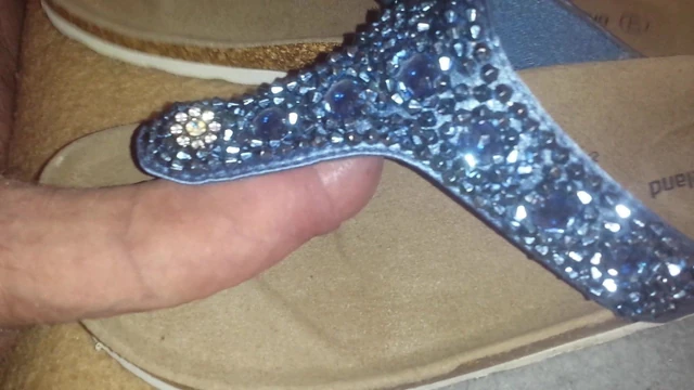 Fuck shoes shoefuck cum on sandals