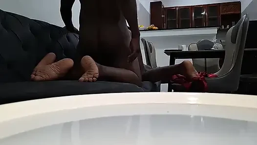 Büyük yarak büyük amcığıma kadar gitti, uyumluydu