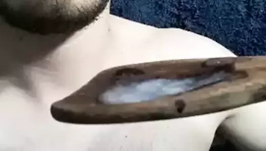 Bir kaşıkla boşalmak