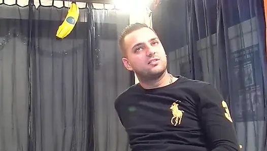 İkinci bir yarağa ihtiyacımız var