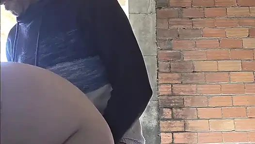 I get fucked in an abandoned house, until she cums inside my pussy