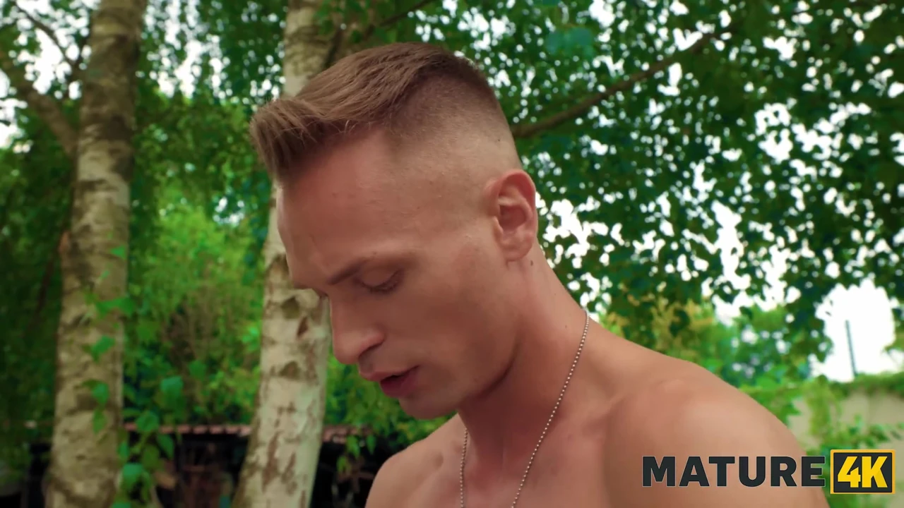 MATURE4K. Public sex on a bench