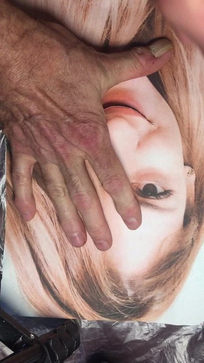 애인과 섹스하는 카밀라