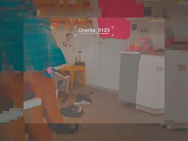 กระซิบหลังประตูปิด