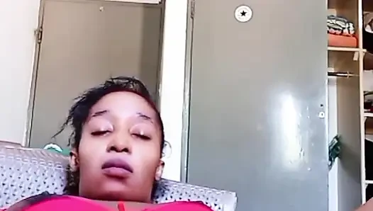 Kiki ile komik olsun
