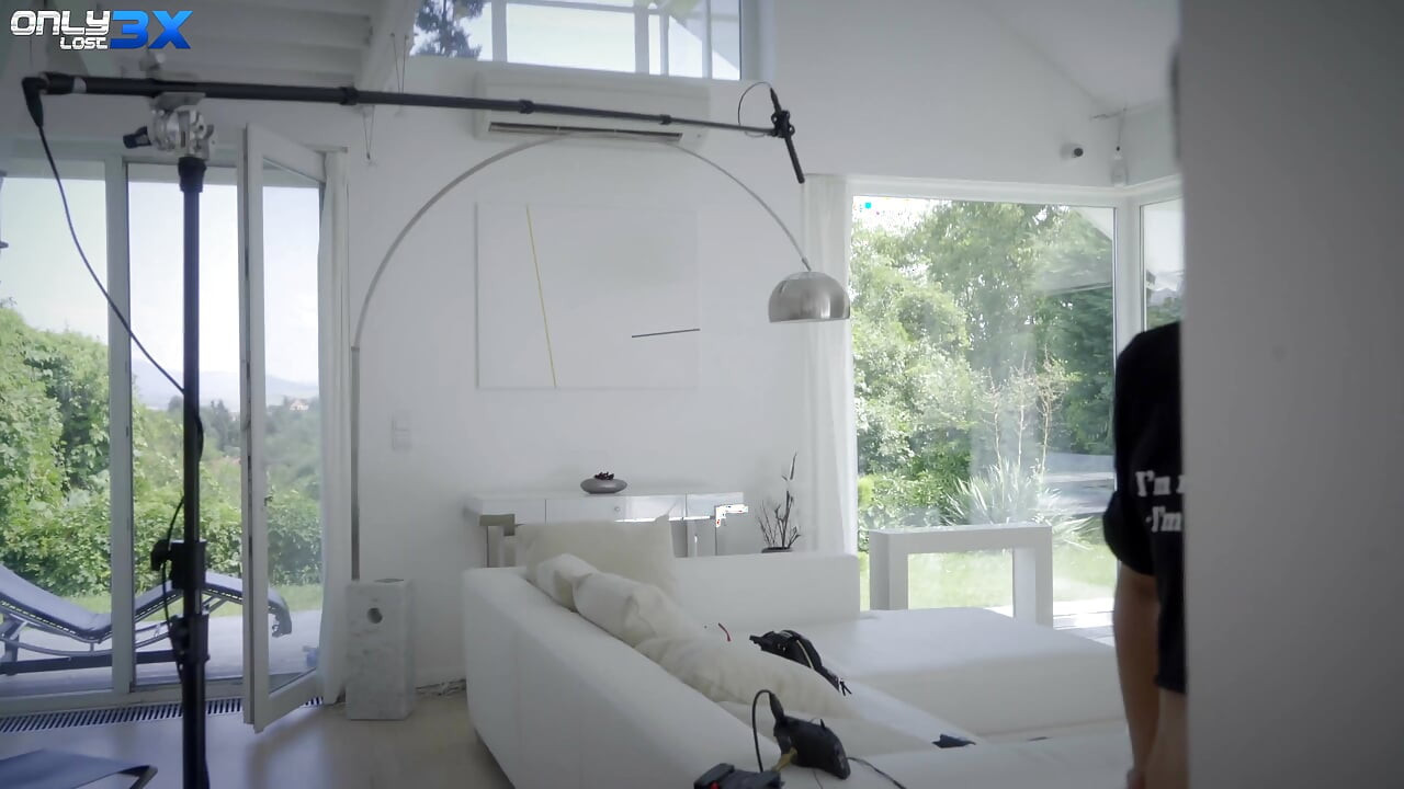 A szexi, vékony szőke Missy Luv keményen lecsap Erik Everhardra