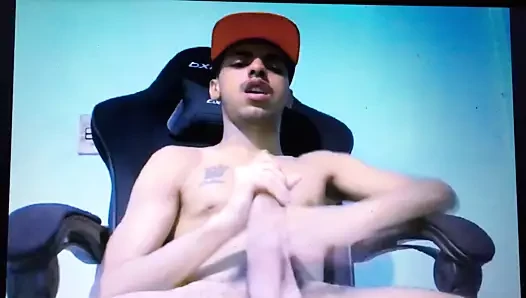 Sıska latino genç çocuk ile dev asılı at horoz mastürbasyon