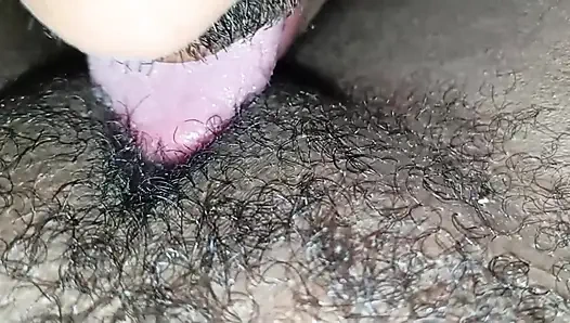 Servisten sonra evli inançlının terli amını emiyor