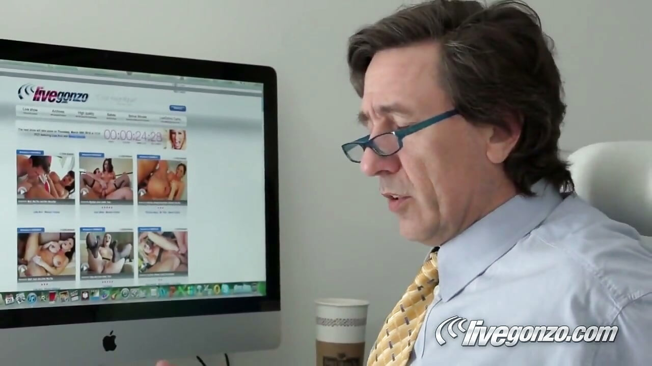 Lisa Ann with Steve Holmes, the No.#1 Milf getting fucked...Part#1