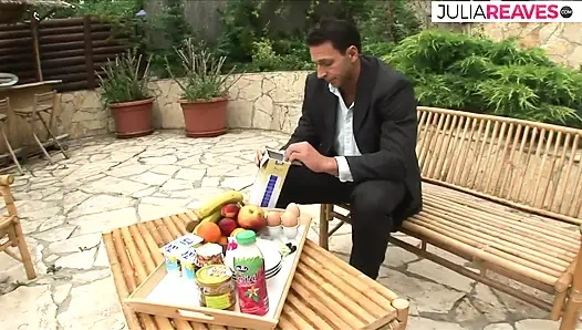 Erkek delisi hizmetçilerim amcıklarını tekrar sikiyor