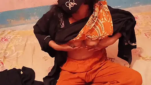 Viral sexy video of a Bangladeshi maternal