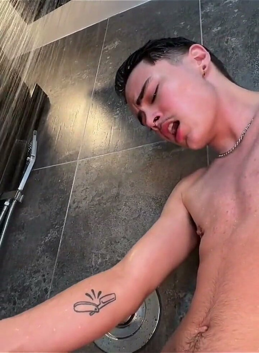 Water Signs: Joey Michaels Sex Tape