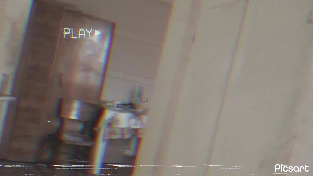 Μεγάλος κώλος με νέα σέξι μαύρα στρινγκ