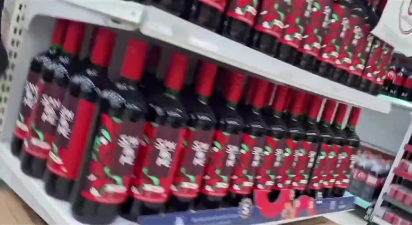 Wife Goes to the Market in Public Without Panties and Shows Herself off!