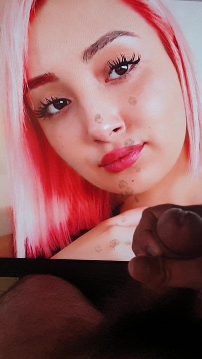 Cum on nice turkish slut dilara