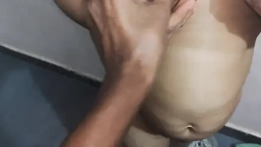 Bhabhi ke sath dapur saya seks kiya