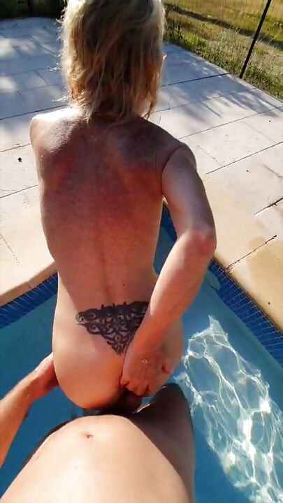 Französische fantasie am pool