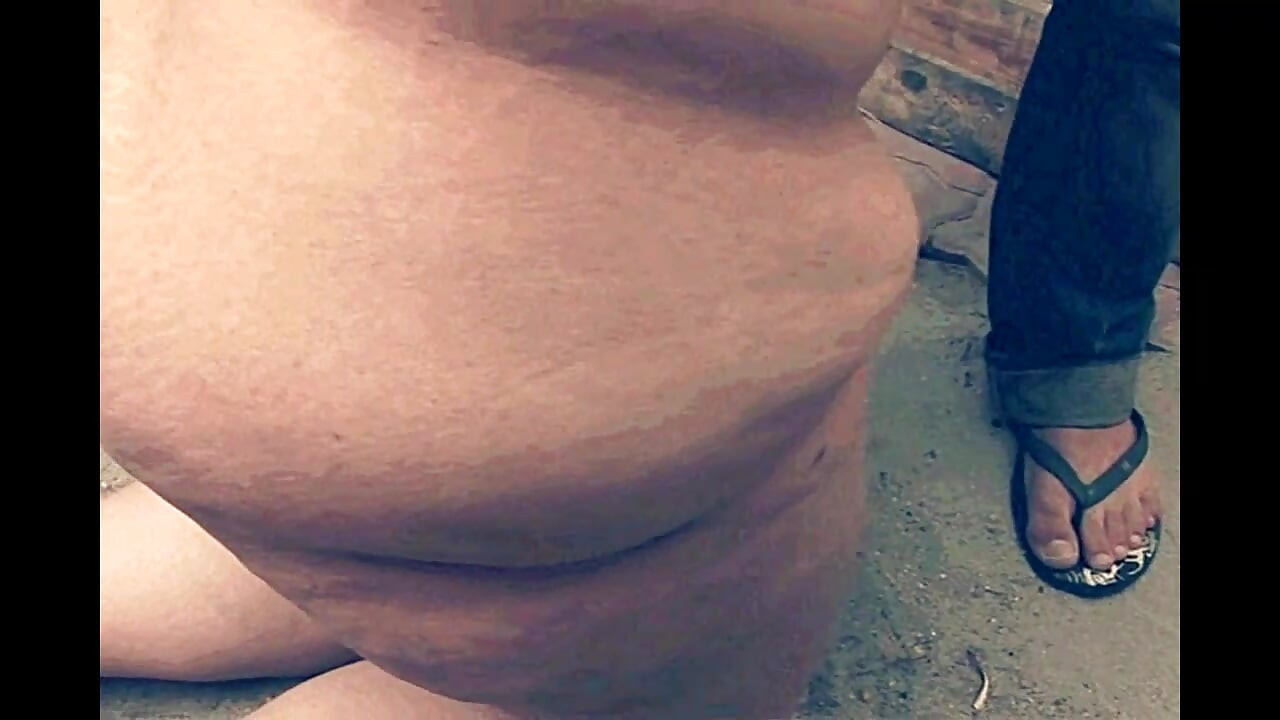 Fat Chick Loves to Takes Huge Cock in a Pig Cage