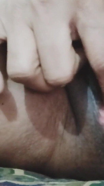 Desi Bhabi ki Piyasi Phudi loray ki Talash mei | Clip 2