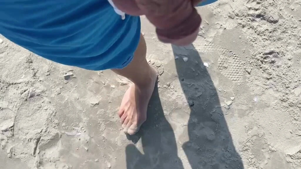 Showing your tail on the beach