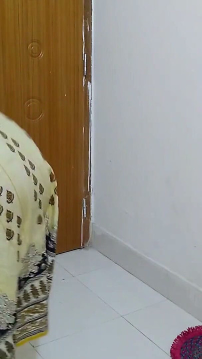 Fuck friend's wife while she was Cleaning Door | Clip 2