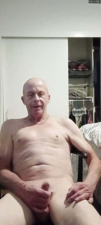 Tiny Dick Gay Man Jerking Off Taking About How A 22 Year Old Used his Hole