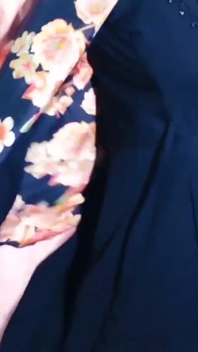 Wanita Cantik Bengali di burqa bersenang-senang dengan kekasihnya | Klip 1