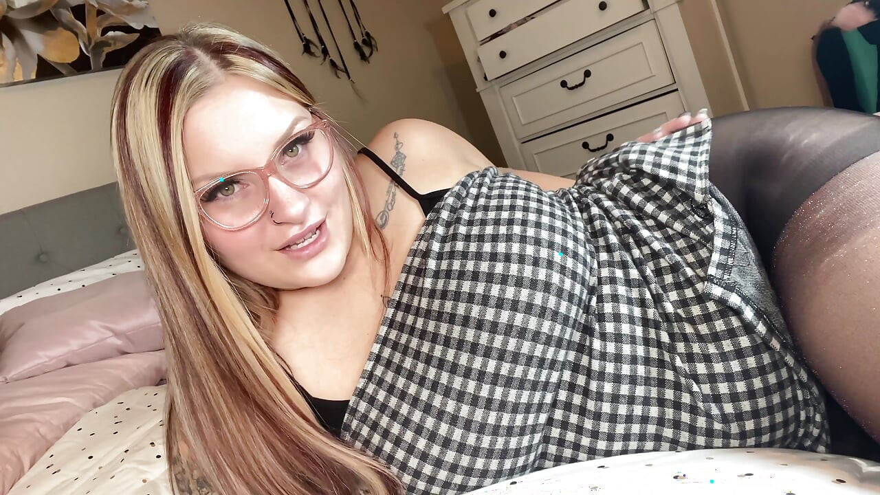 JOI: Squirting Through Tights