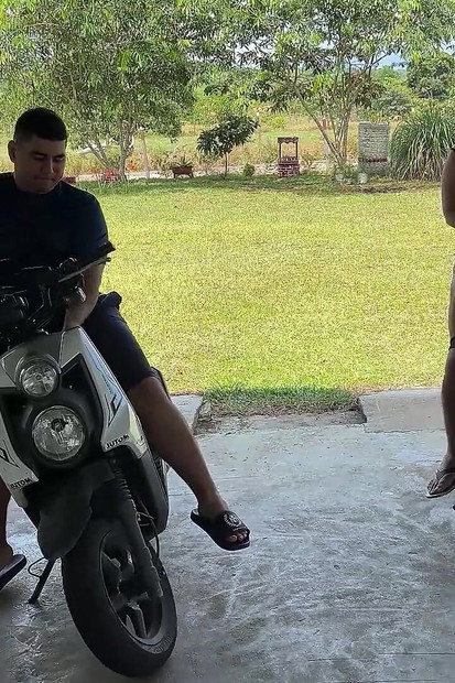 饥渴的继姐想做爱直到不能为止